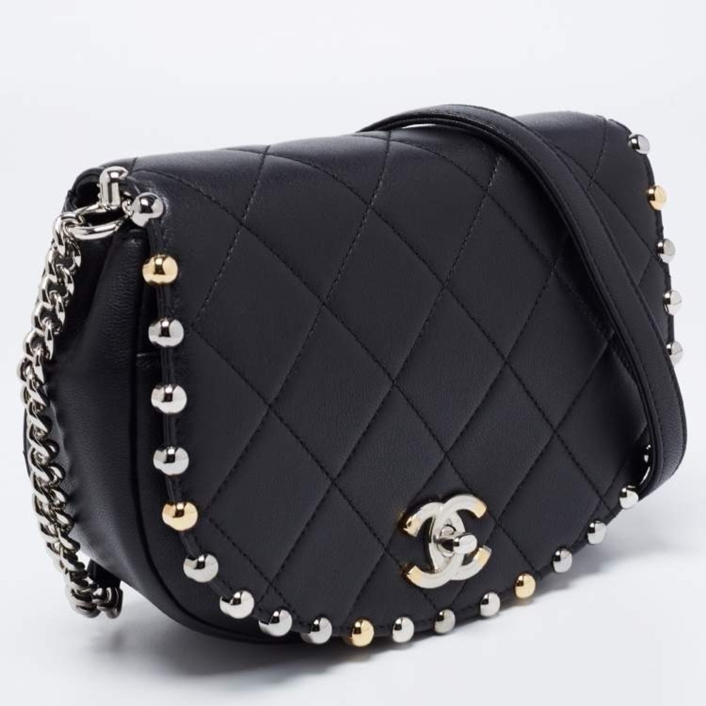 Chanel gold and silver stud crossbody bag - Picture 2 of 15